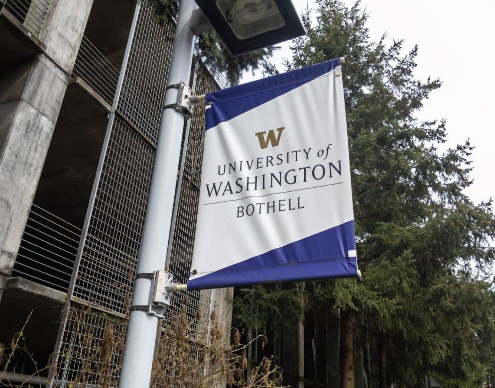 Arobrstone_Bothell_University_of_Washington_Tri_Pointe_Homes