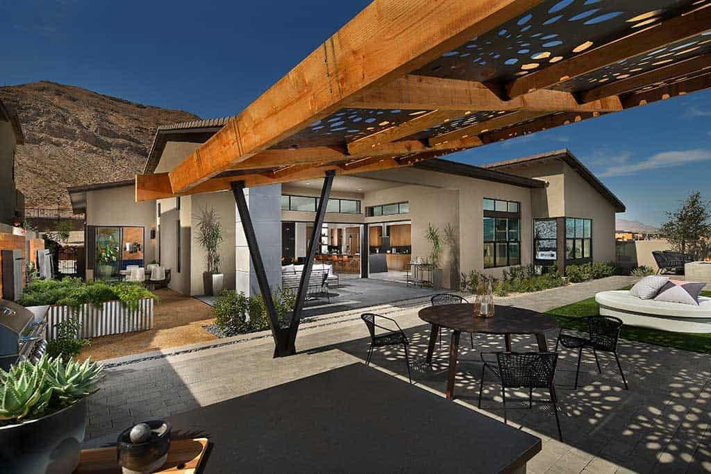 outdoor_entertainer_1024x683