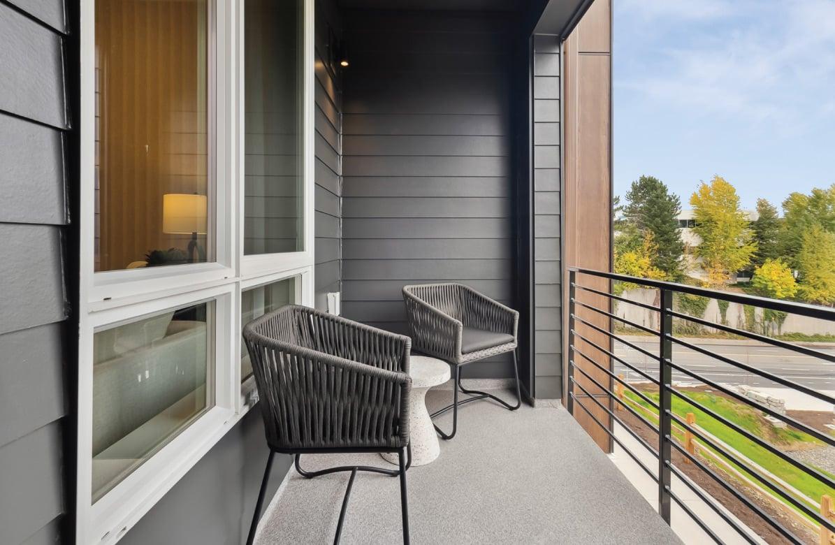 Willows_124_Redmond_Outdoor_Living_Porch_3