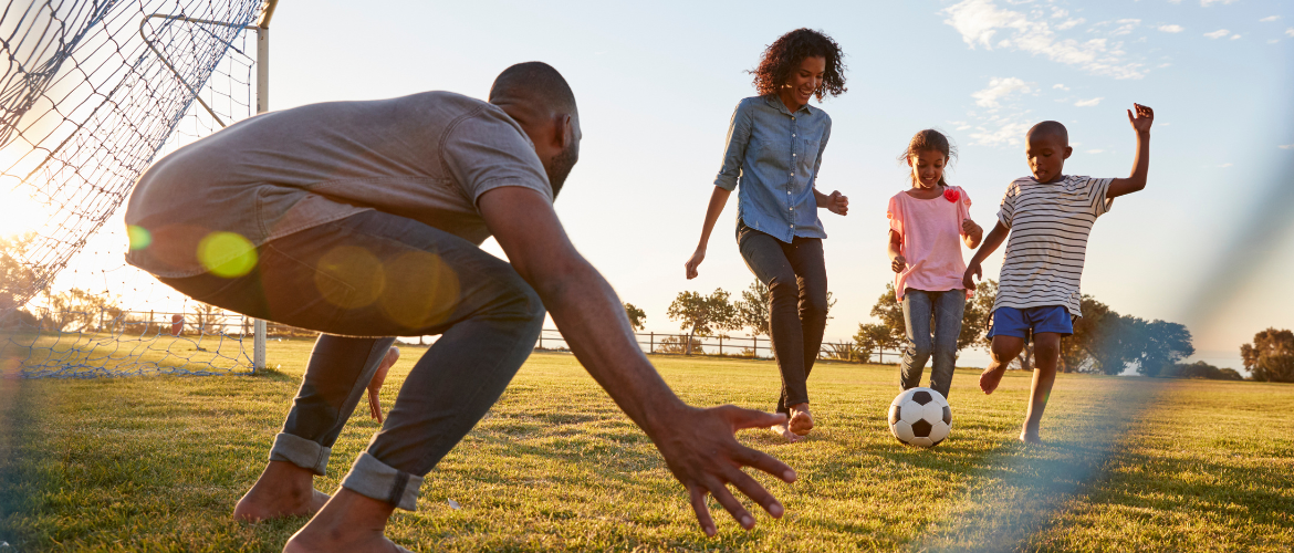 Family-at-the-park-Azure-Park-1170-x-500