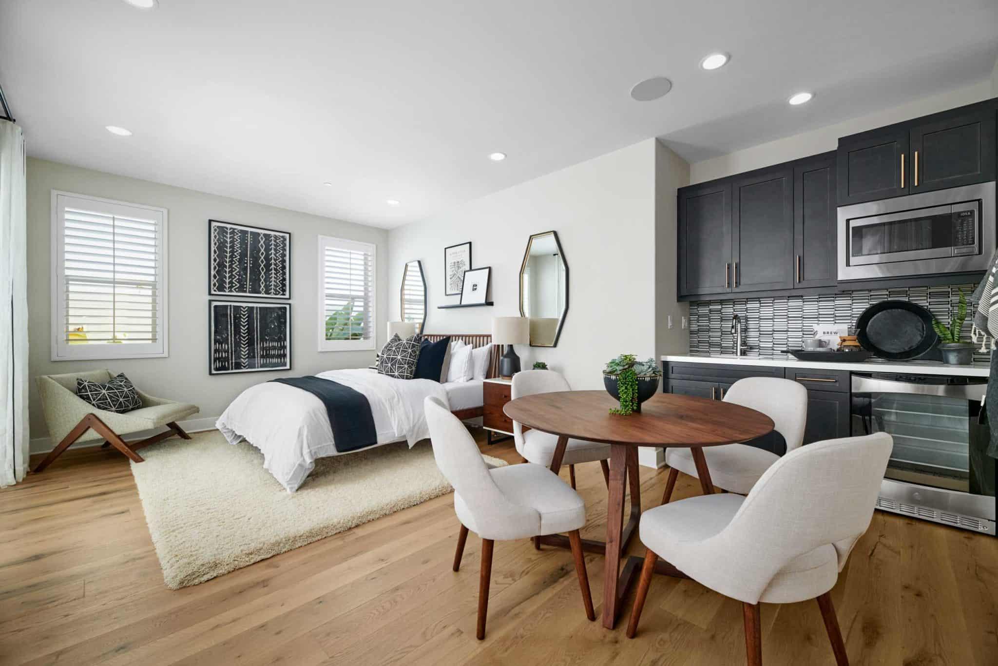 Canvas_Cerise_P3_Suite-2048x1366-1