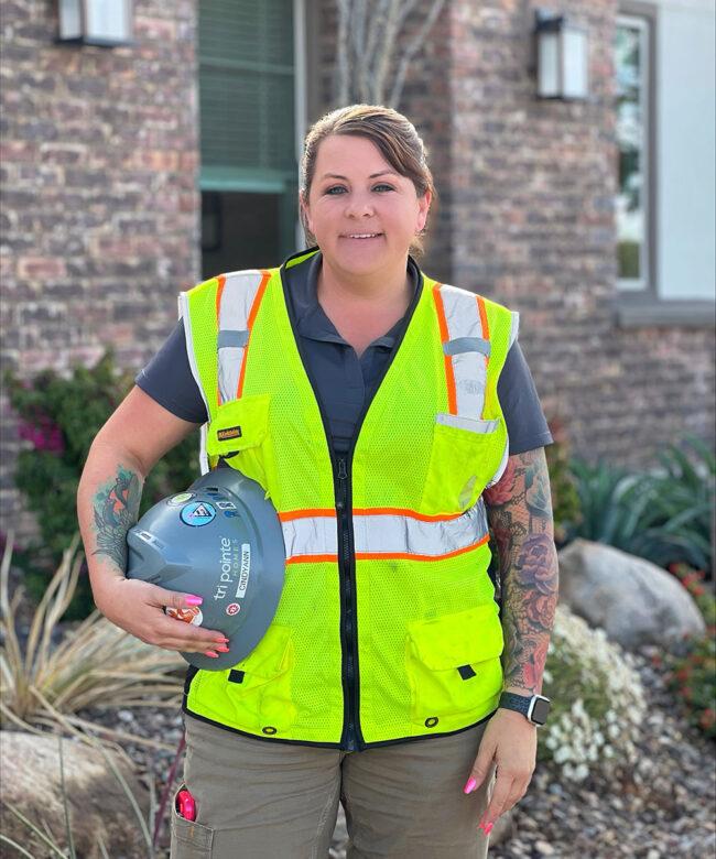 Cindy-Ann-Outside-650x780