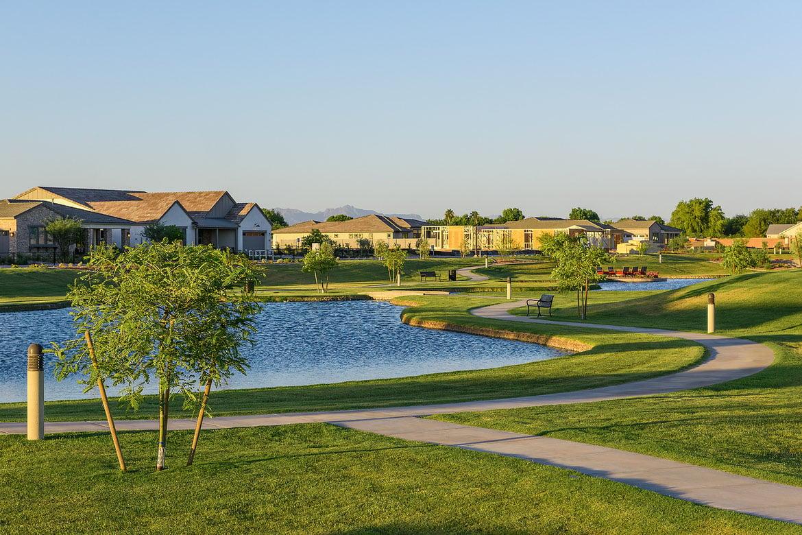 Nearby parks in the community meet the needs of daily life