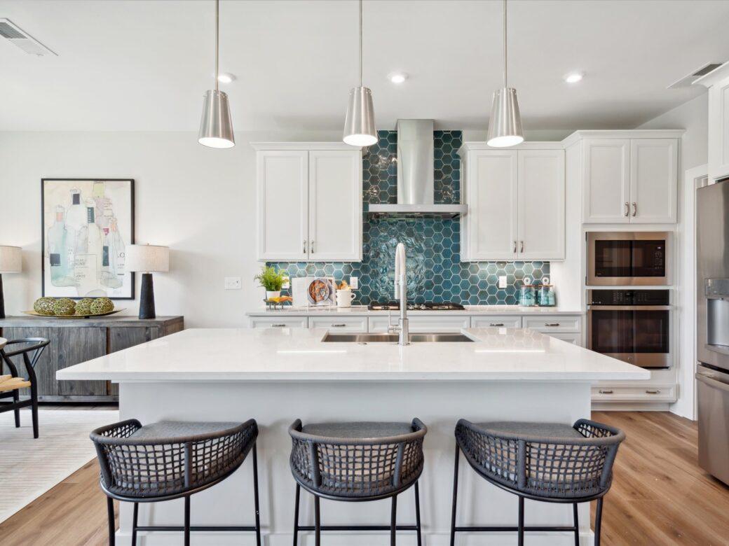 24-ALC02282-1040x780