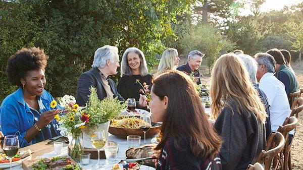 Outdoor-Dining-600-Blog-AZ-Web