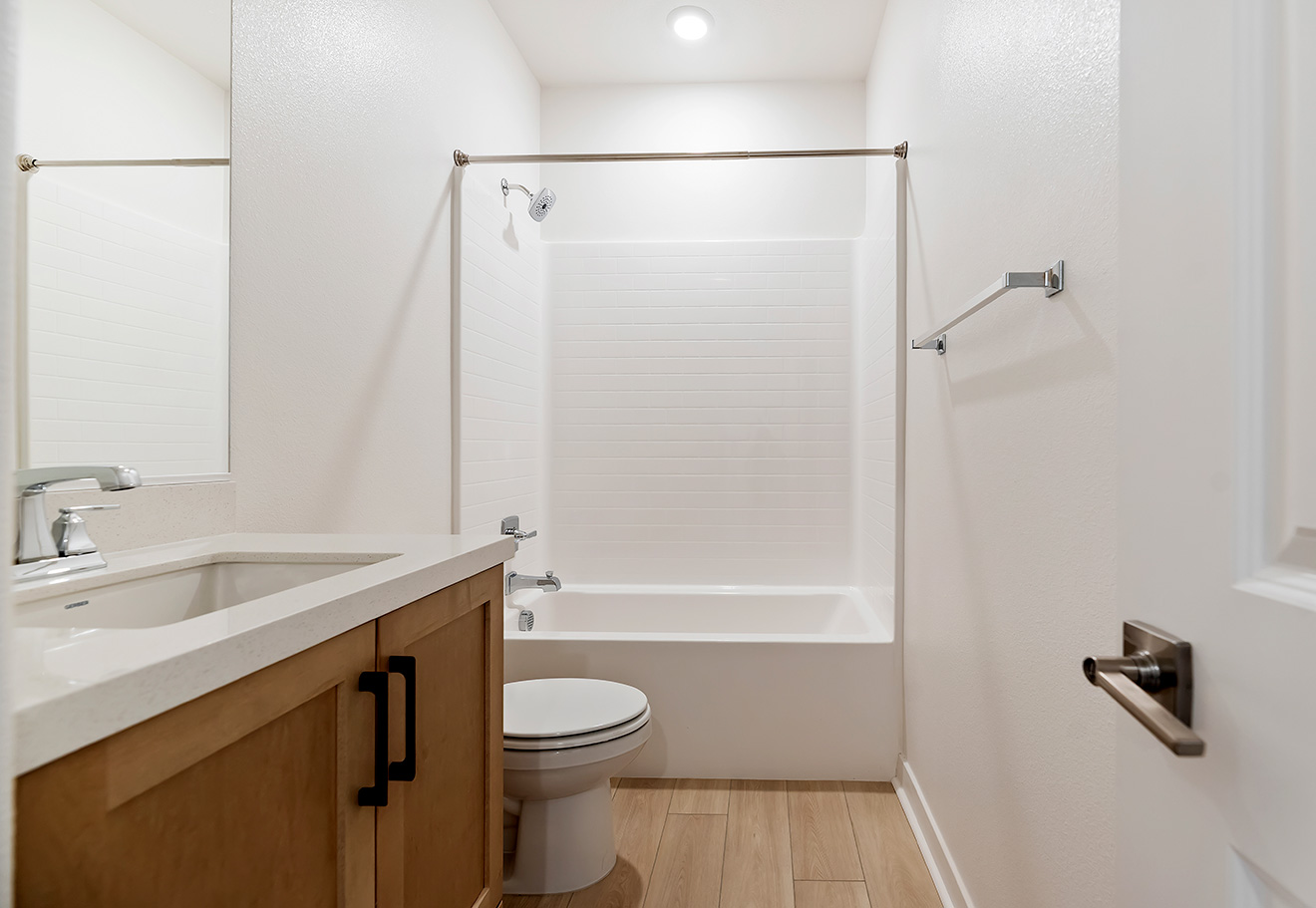 2615 Sprout Lane, #103 in Corona, CA | New Quick Move-In Home