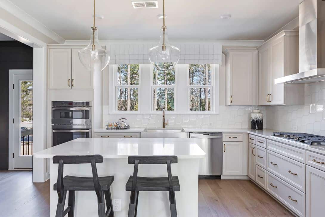 Holding Village Lakeside